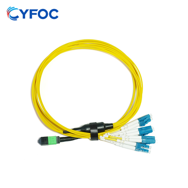 OS2 8芯 MPO/MTP® APC（母头）转4 LC双工 UPC 单模分支跳线 极性B
